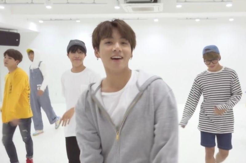 BTS: танцуют все!