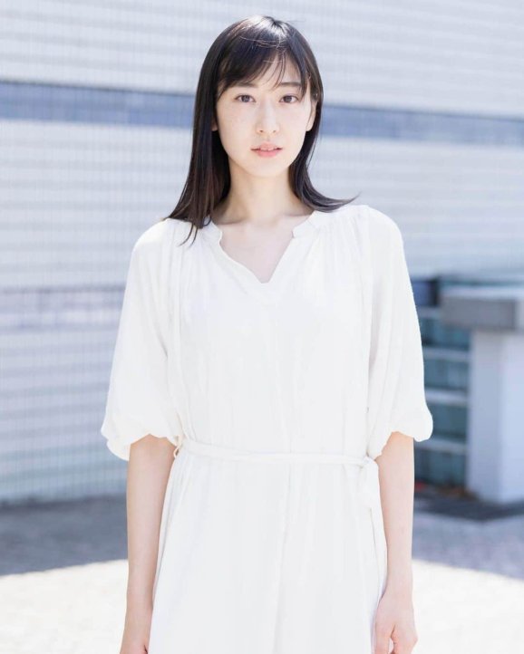 鮎川桃果