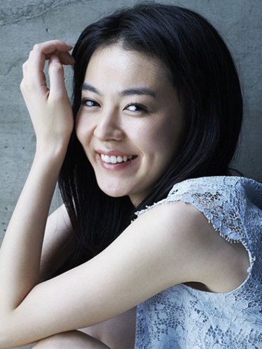 中村映里子