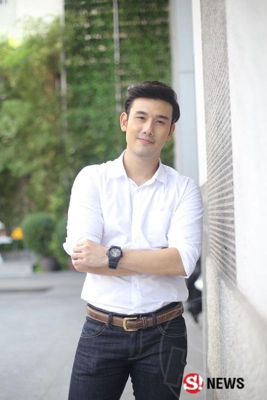 ท็อป เทวินทร์ สุรเชิดเกียรติ /
