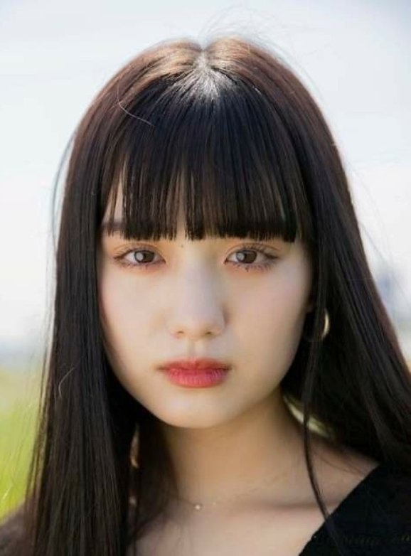 鶴嶋乃愛