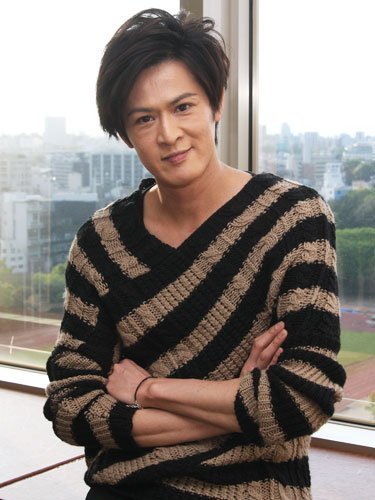 新納慎也
