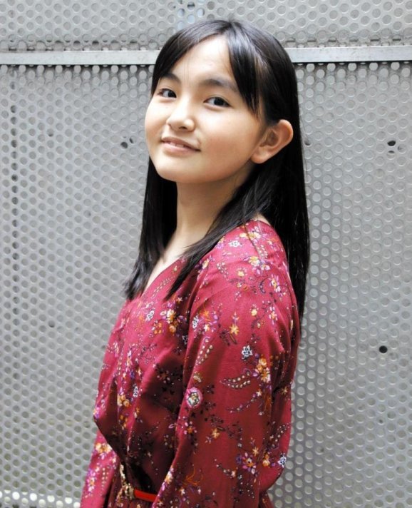 鈴木梨央