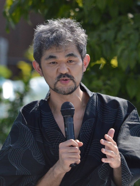 芹澤興人