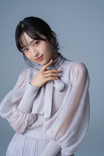 小栗有以