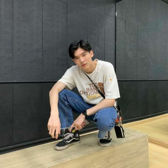 У Тханабун Киатниран / Aou Thanaboon Kiatniran - биография, фильмография