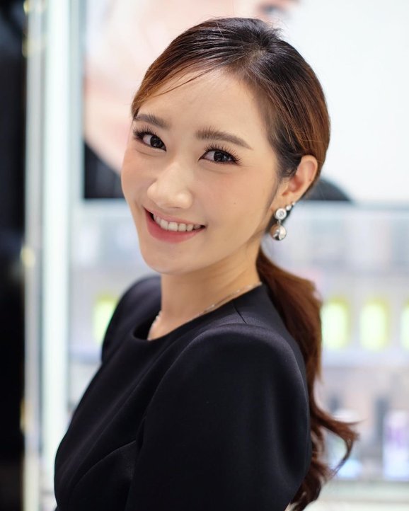 ยีน เกวลิน ศรีวรรณา