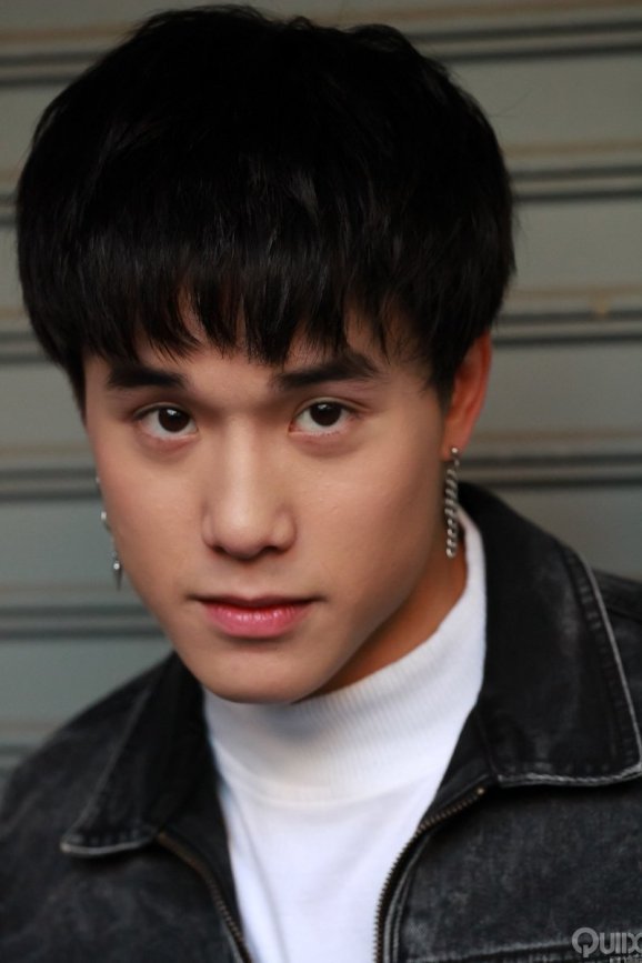 James Teeradon Supapunpinyo