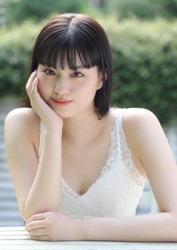 鶴嶋乃愛