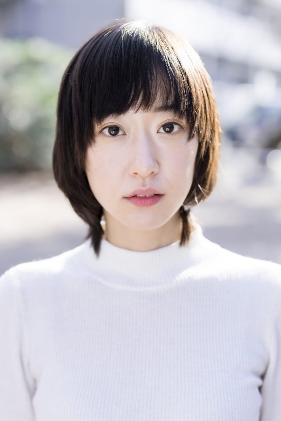 鮎川桃果