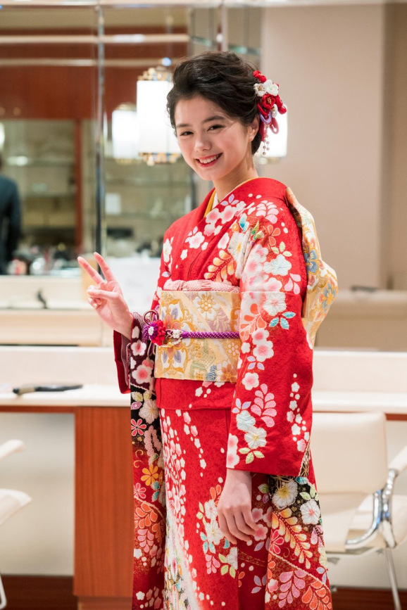 紺野彩夏