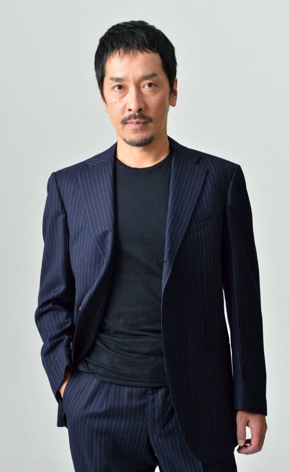 栗原英雄