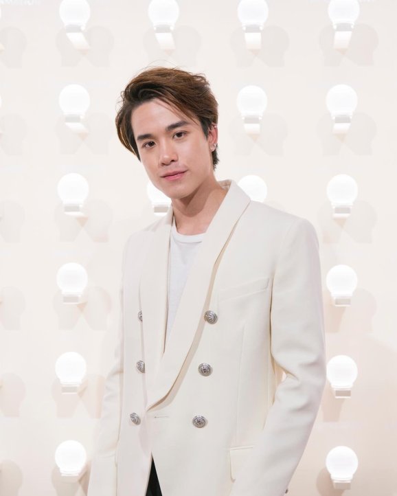 James Teeradon Supapunpinyo