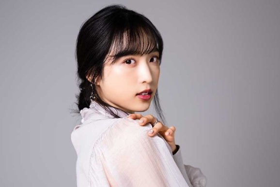 小栗有以