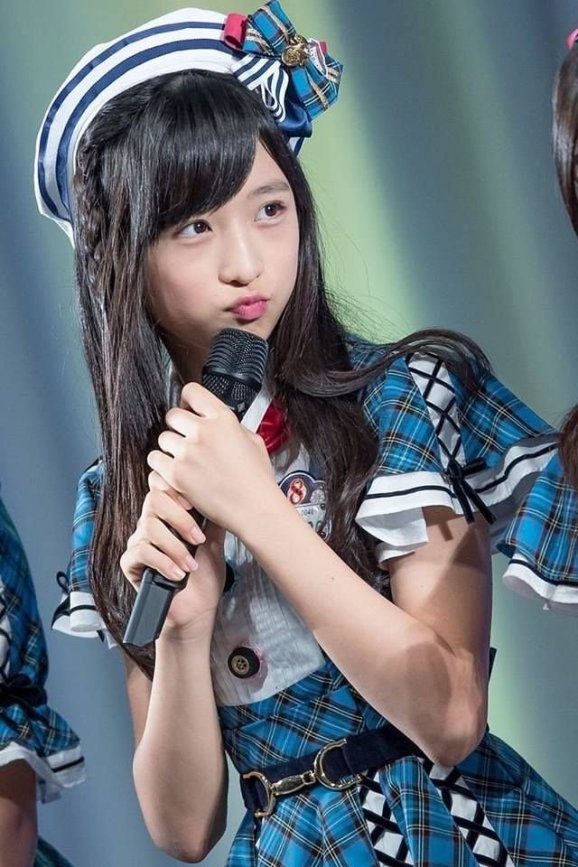 小栗有以