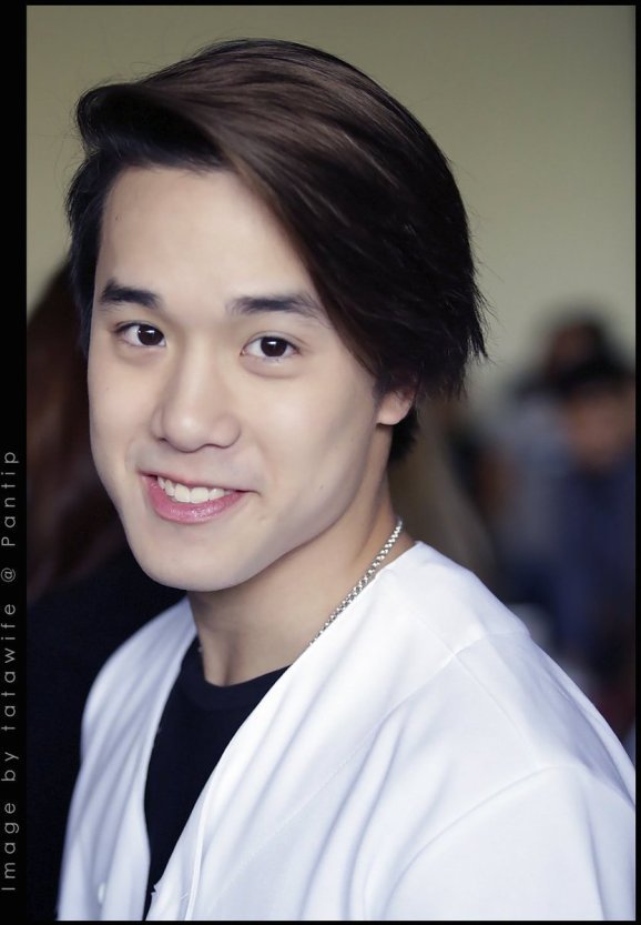 James Teeradon Supapunpinyo
