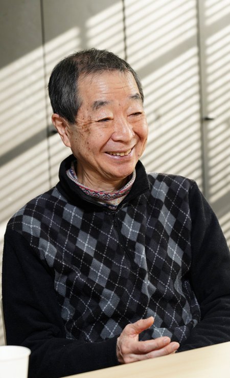 綾田俊樹