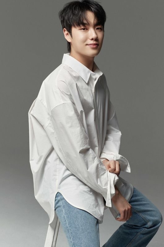 Юн Хён Су / Yoon Hyun Soo