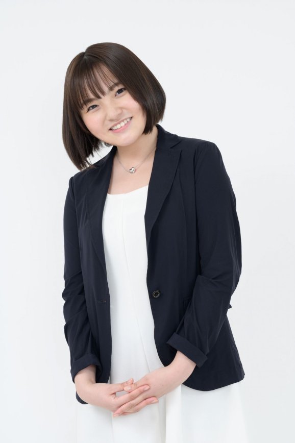 鈴木梨央