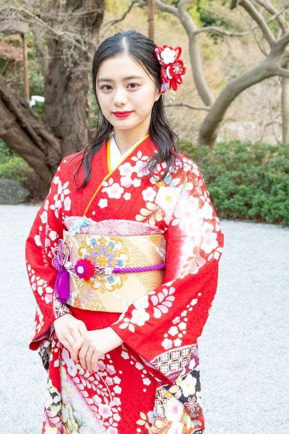 紺野彩夏