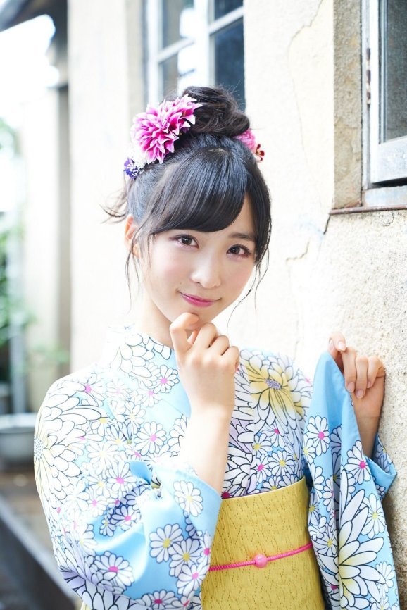 小栗有以