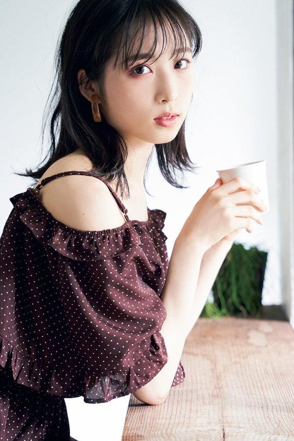 小栗有以