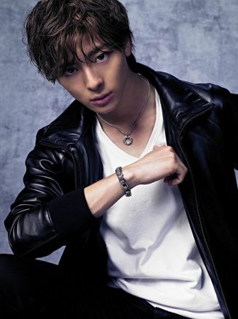 Такасуги Махиро / Takasugi Mahiro