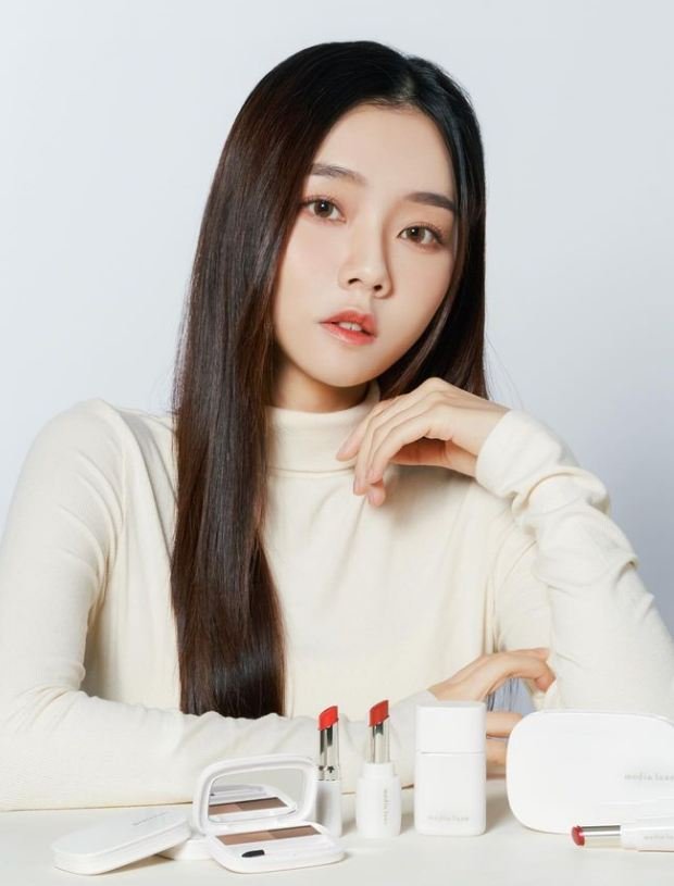 Ёё Кот / Yoyo Kot биография, фильмография